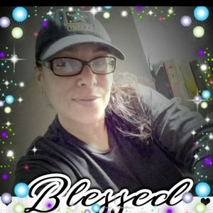 Meet your Posher, Liza